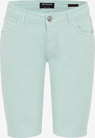 Redbridge Chino Pants 'Rayleigh' in Green: front