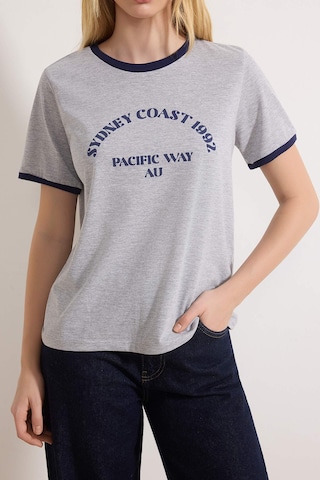 Trendyol Shirt in Grey