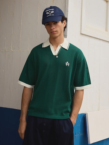 T-Shirt Bershka en vert : devant