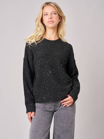 Deeluxe Pullover‌‌‌‌‌‌‌ in Schwarz
