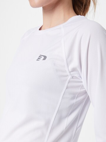 Newline Sportshirt in Weiß