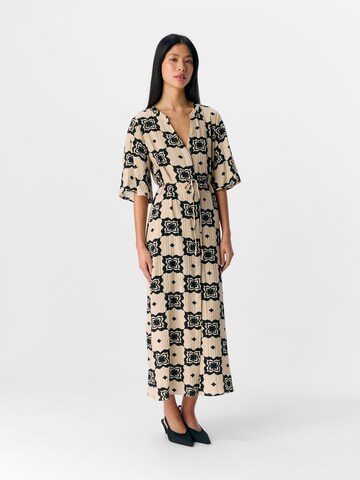 OBJECT Jurk in Beige: voorkant
