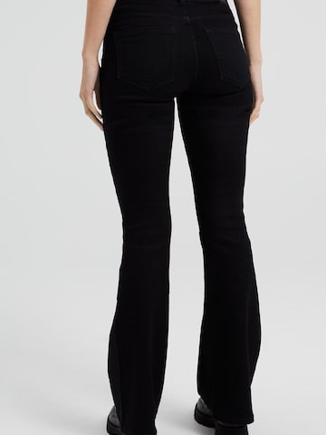 WE Fashion Flared Jeans in Schwarz