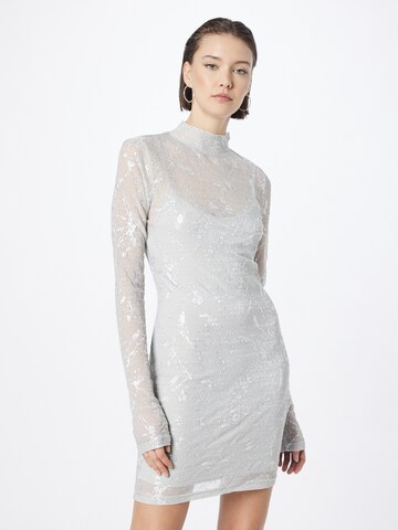 NA-KD Kleid in Silber: predná strana