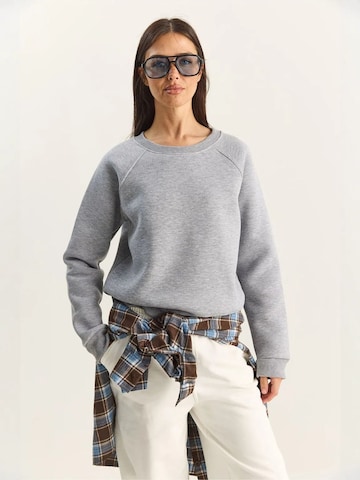 Bianco Lucci - Sweatshirt em cinzento
