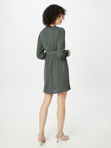 Robe 'Caroline' ABOUT YOU en vert