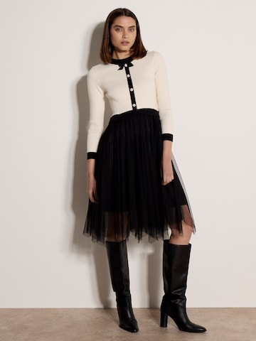 Apricot Tulle Skirt Knit Midi Dress ' ' in Beige: Vorderseite