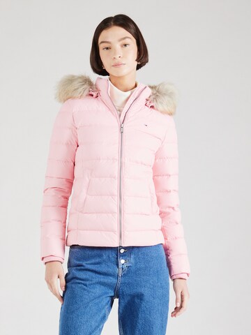 Giacca invernale di Tommy Jeans in rosa: frontale