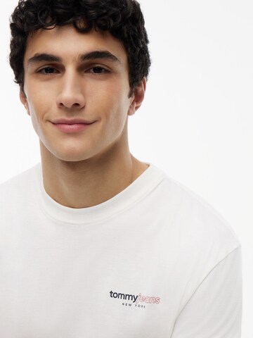 Tommy Jeans T-shirt i vit