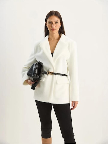 Veste mi-saison 'Jacken' Bianco Lucci en blanc