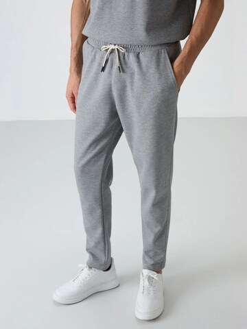 Survêtement Tommy Life en gris