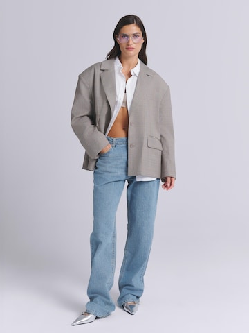 AEMMI Blazer in Grey