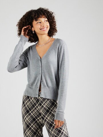 Cardigan 'ONLVENICE' ONLY en gris : devant