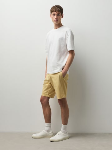 Coupe slim Pantalon chino Next en jaune
