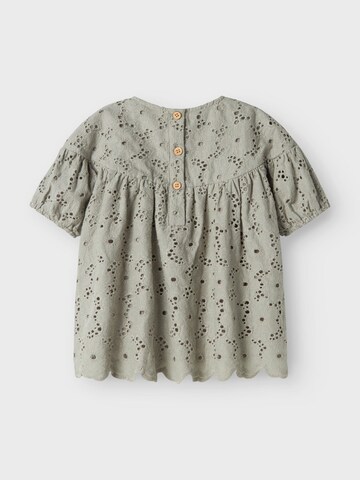 NAME IT Bluse i grå