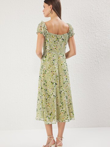 Trendyol Рокля в зелено
