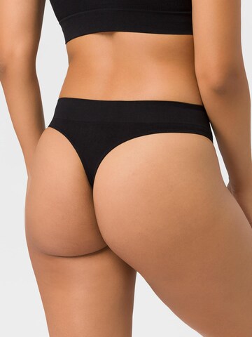BeeDees Thong 'Boxer-String Comfee String (5-er Pack) Seamless' in Black