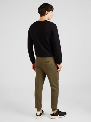 Effilé Pantalon Karl Lagerfeld en vert