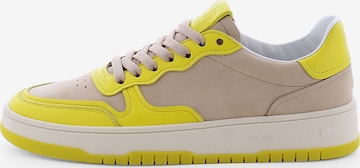 Kennel & Schmenger Sneakers 'DRIFT' in Yellow: front