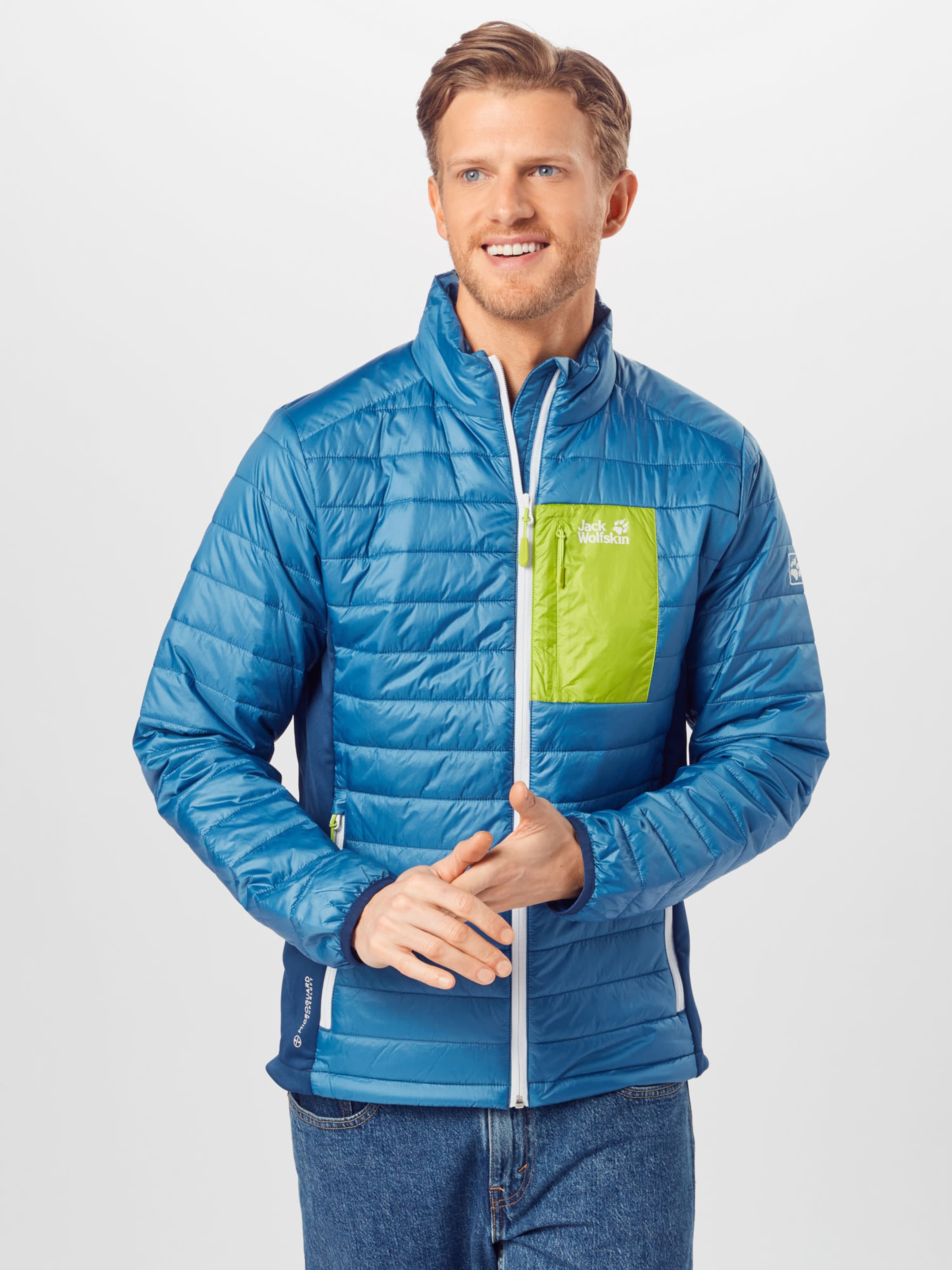jack wolfskin performance jacket