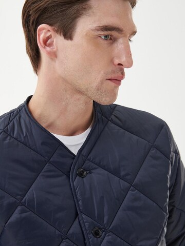 Barbour Jacke 'Liddesdale' in Blau