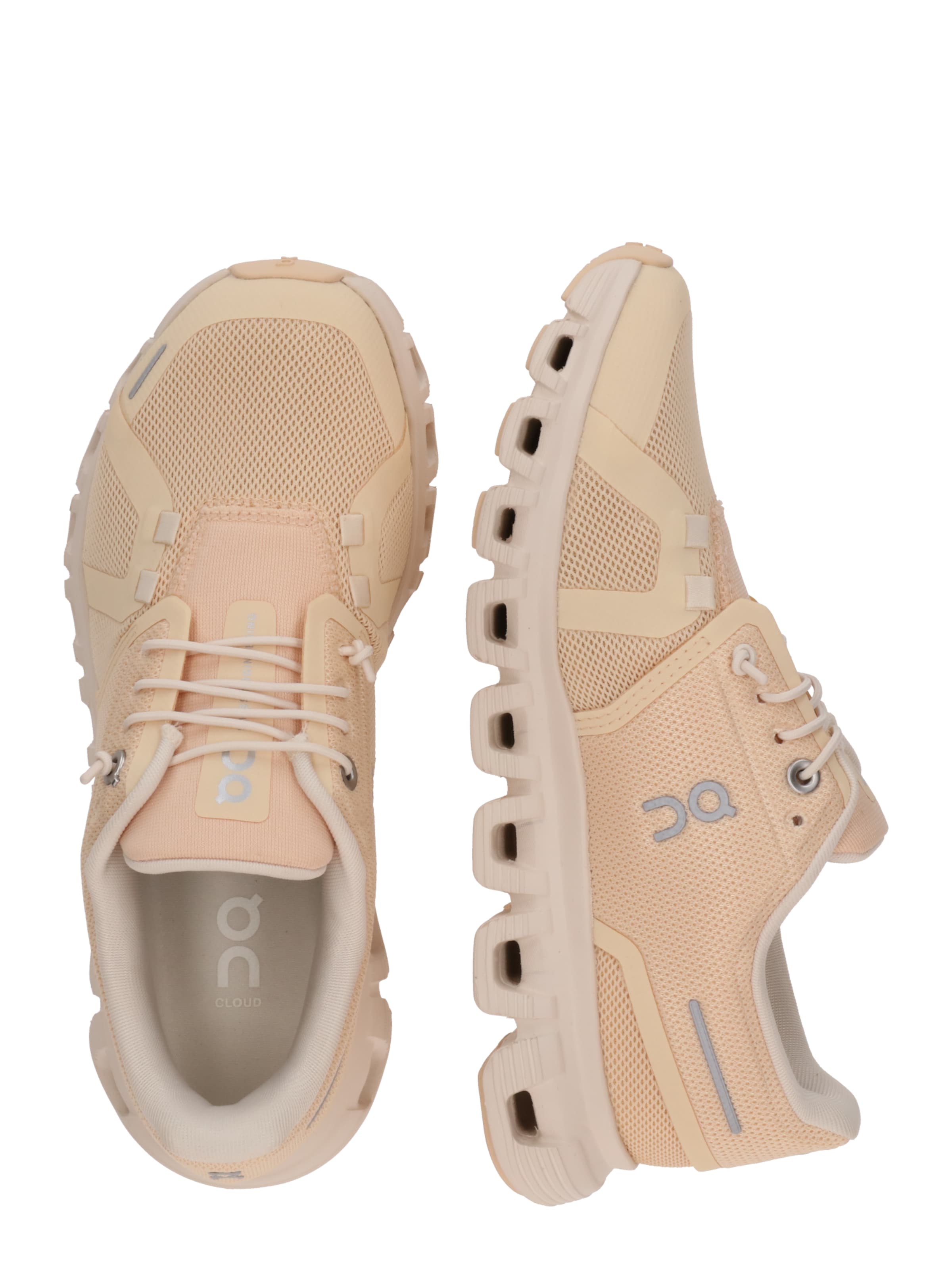 On Σνίκερ χαμηλό σε μπεζ