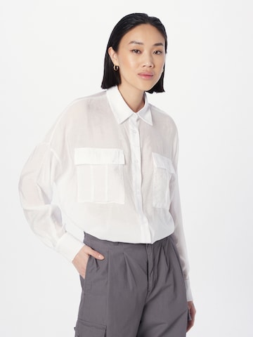 Camicia da donna 'ELINAM' di NÜMPH in bianco: frontale