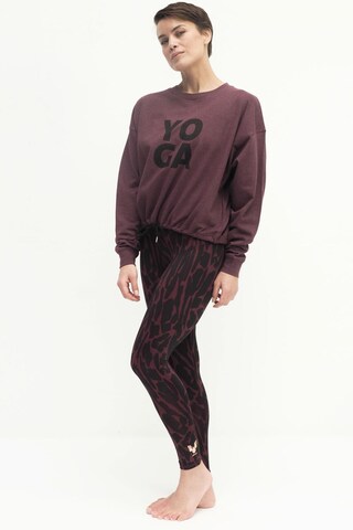 Kismet Yogastyle Sweatshirt 'Garuda' in Rot