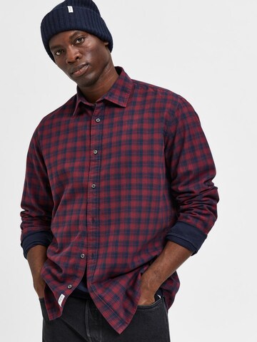SELECTED HOMME Regular fit Button Up Shirt 'Reglee' in Red