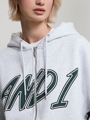 Veste de survêtement AND1 en gris