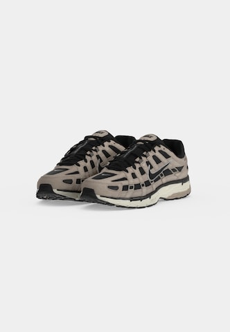 Nike Sportswear Sneakersy niskie 'P-6000' w kolorze beżowy