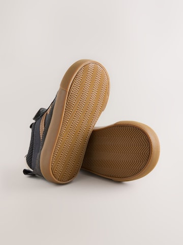 Baskets Next en gris