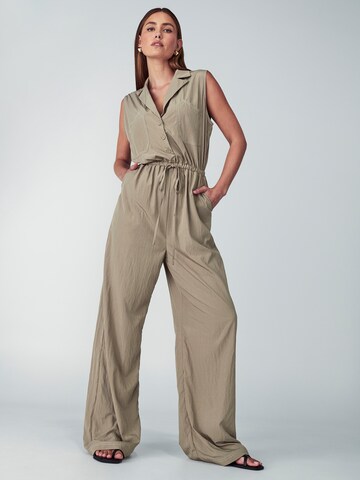 Tuta jumpsuit 'Zimi' di Willa in grigio: frontale