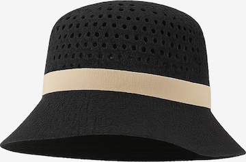 C&City Hat in Black: front