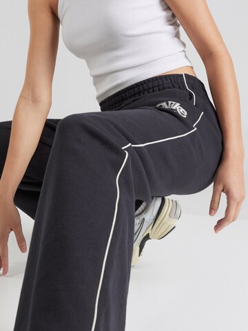Nike Sportswear Свободный крой Штаны в Черный