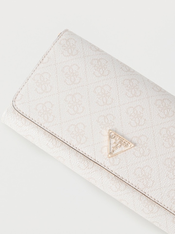 GUESS Pidulik käekott 'ANADELA 3', värv valge