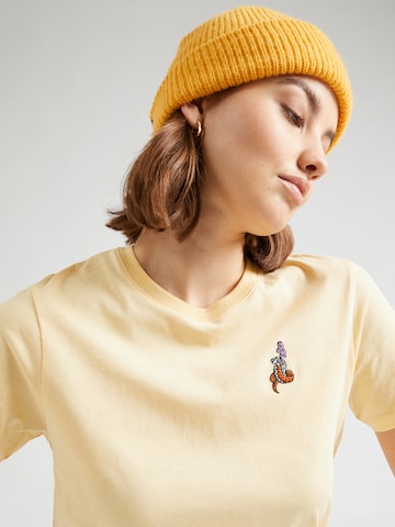 Iriedaily - Camiseta 'Snaky' en amarillo