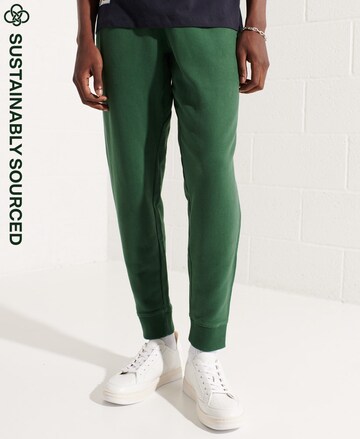 Effilé Pantalon 'Code Essential' Superdry en vert : devant
