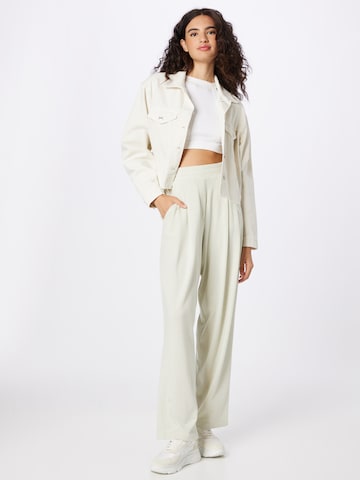 Liv Bergen Wide leg Pleat-Front Pants 'Madame' in White