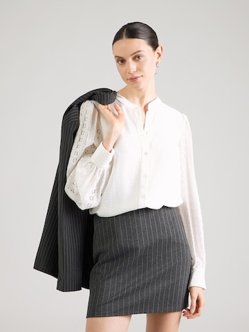 Chemisier 'VIENOLA' VILA en blanc : devant