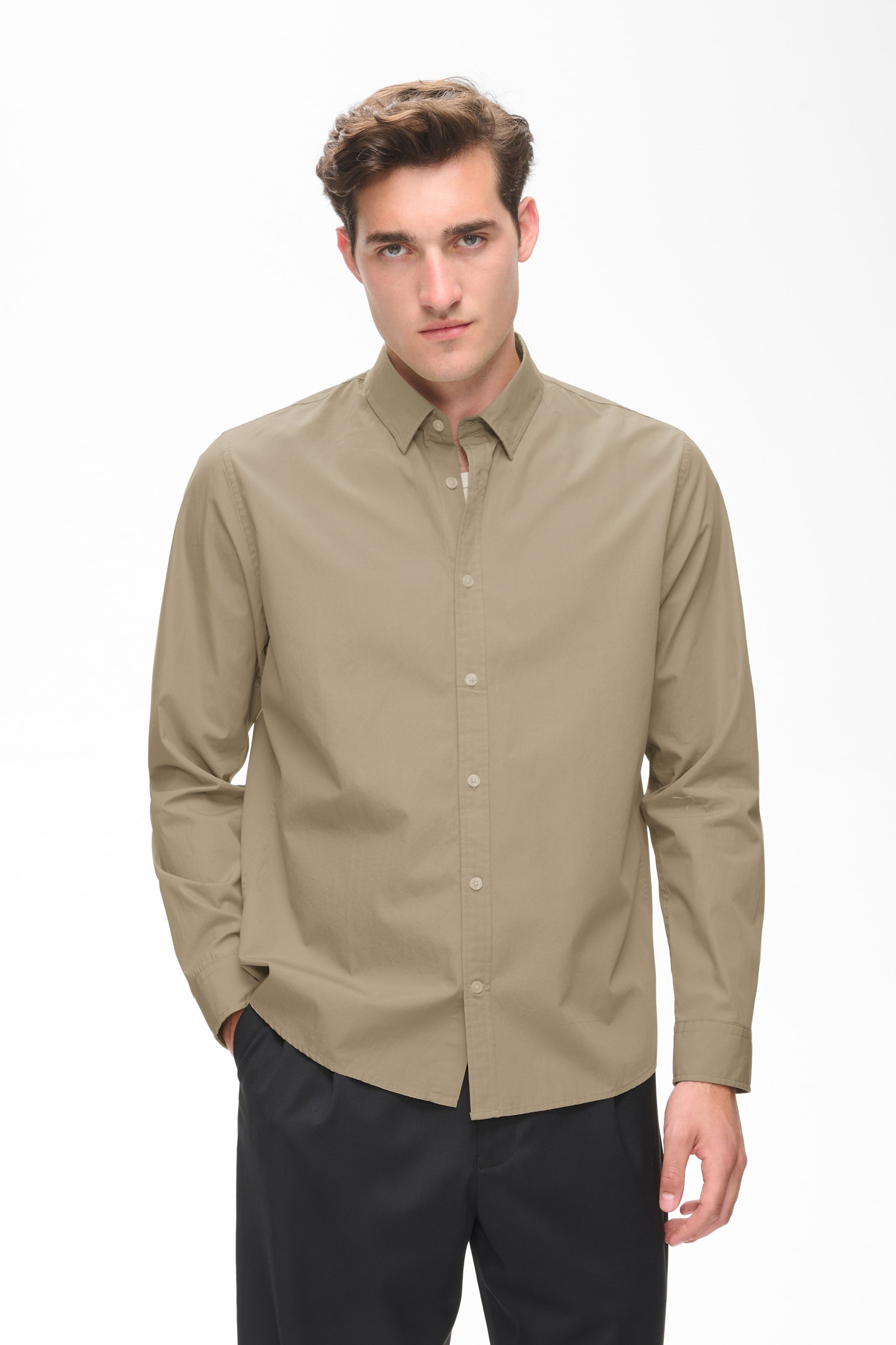 Matinique - Ajuste regular Camisa de negocios 'MAChristaldo' en beige: frente