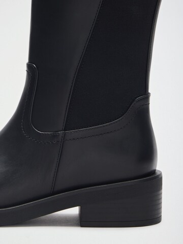 Friends Like These - Botas en negro