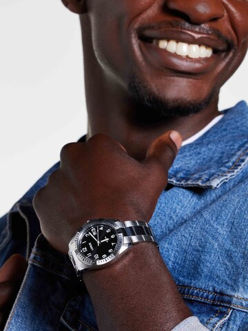 LORUS Analoog horloge in Zilver: voorkant