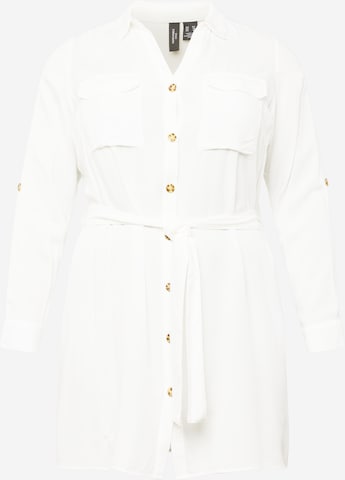 Robe-chemise Vero Moda Curve en blanc : devant