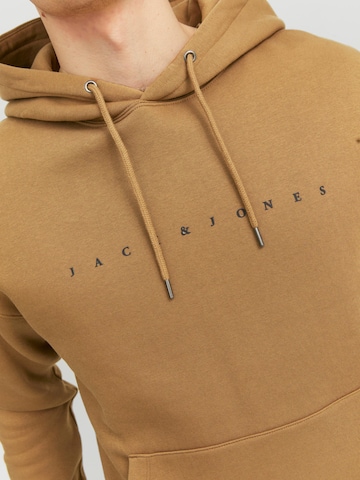 JACK & JONES Sweatshirt 'Star' i brun