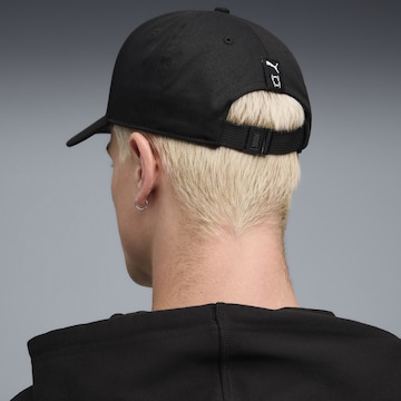 PUMA Sports beanie in Black