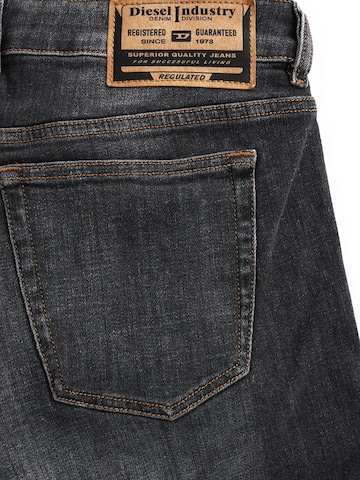 DIESEL Skinny Jeans '1979 Sleenker'‌‌ in Grau