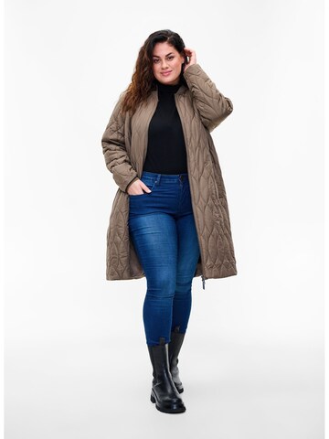 Zizzi - Chaqueta de invierno 'MCAMP IN' en marrón