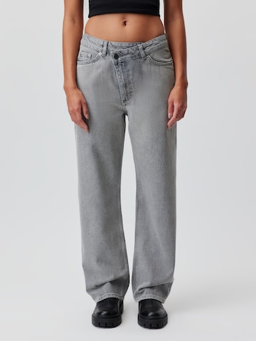 LeGer by Lena Gercke Wide leg Jeans 'Stina' in Grijs: voorkant