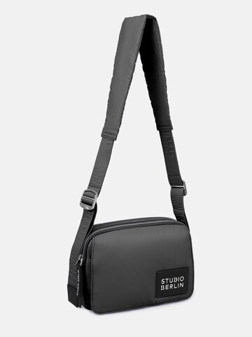 STUDIO BERLIN Umhängetasche 'DAHLEM MINI'‌‌‌‌‌‌‌‌‌ in Schwarz